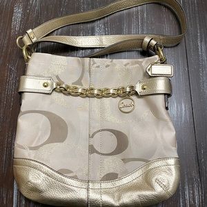 ALMOST NEW! This is one of the best staples these days!!! Coach Jacquard model.